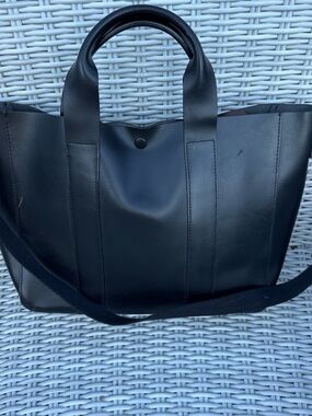 Gap vintage Classic Black Leather Tote Bag - Unbranded
